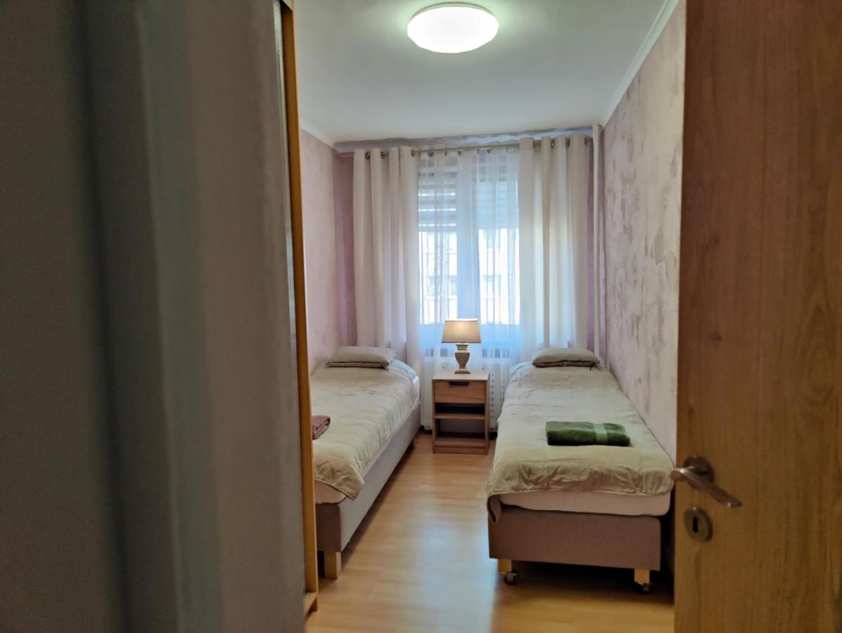Dwupokojowe Mieszkanie Nowy Dwór Mazowiecki Exterior foto
